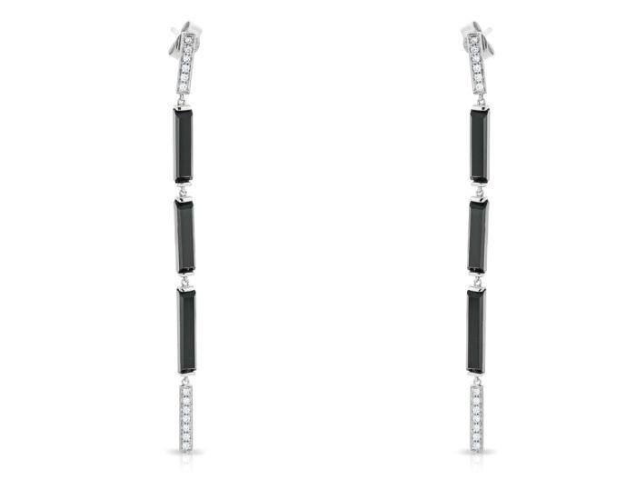 0.26ct Diamond & Onyx Earring (1)