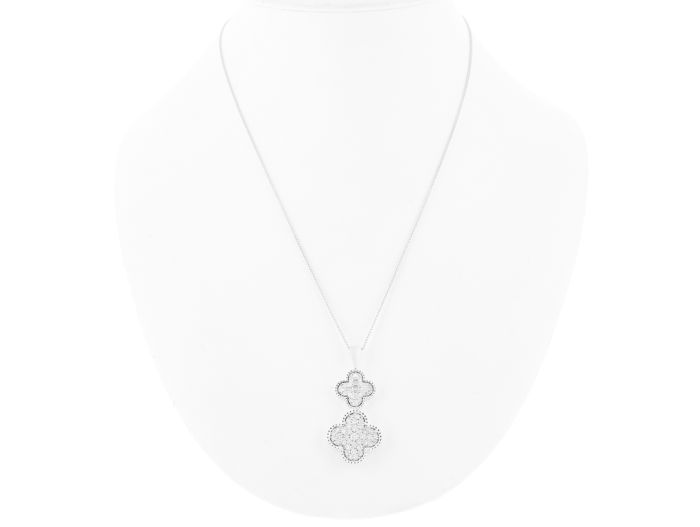 Diamond Clover Pendant Necklace (3)