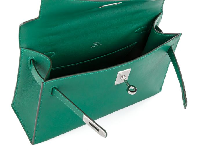 Hermès Kelly Pochette Green Swift Leather Bag - Image 5