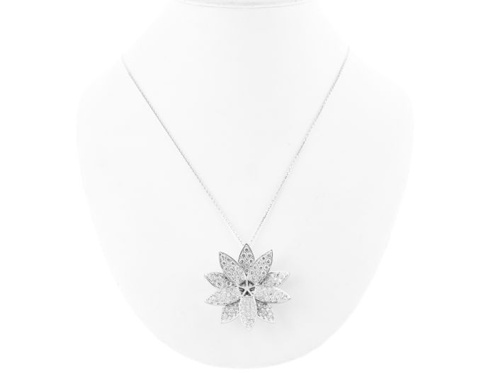 Large 7.9ct Diamond Flower Necklace (1)