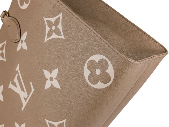 Louis Vuitton Dove Grey OnTheGo MM Bag - Image 3