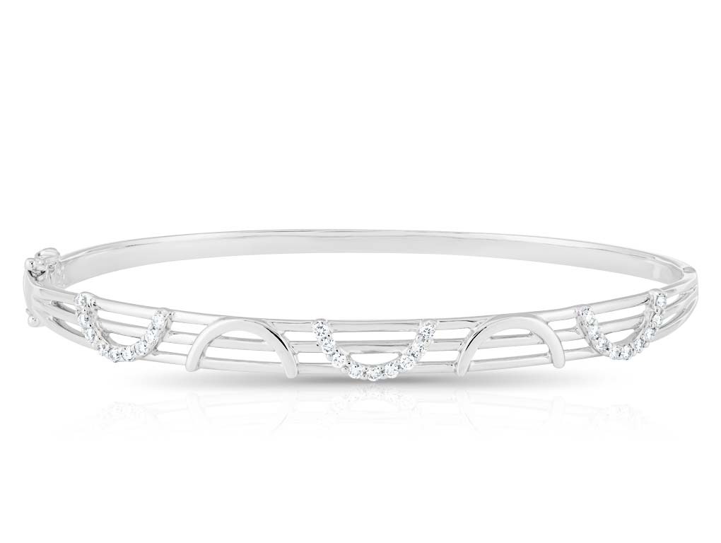 0.29ct Diamond Bangle (1)