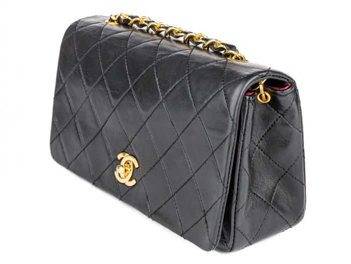Chanel Black Lambskin Vintage Flap Bag - Image 2