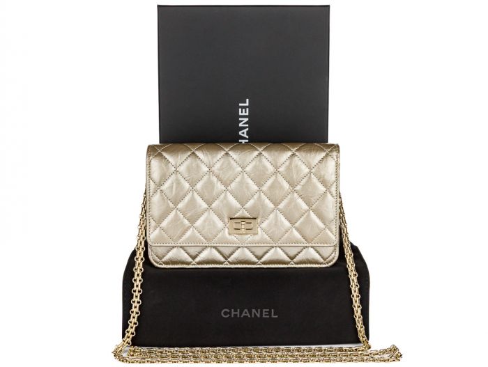 Chanel Gold Metallic 2.55 Reissue Wallet on Chain Bag - Image 6