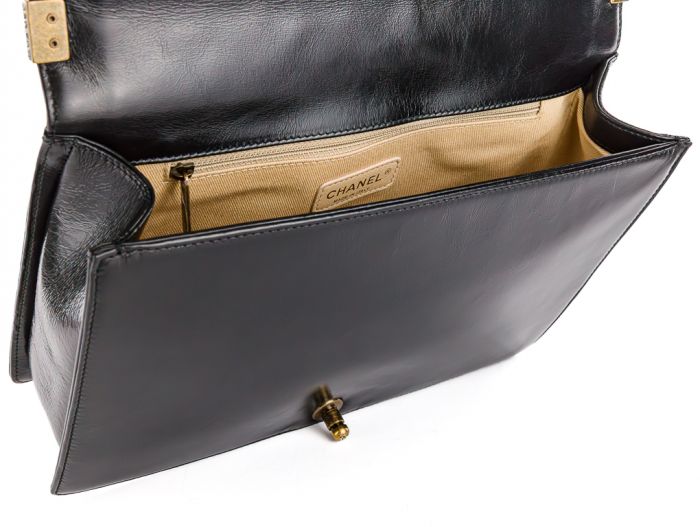 Chanel Large Black Leather Boy Flap Bag - Image 4