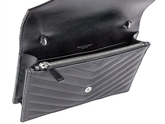 【関税&送料込】Saint Laurent Black Cassandre Chain Clutch B Saint Laurent - Cassandre Black Leather Chain Pouch